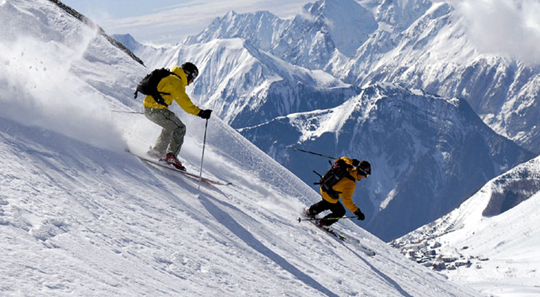 Skiing in Gulmarg